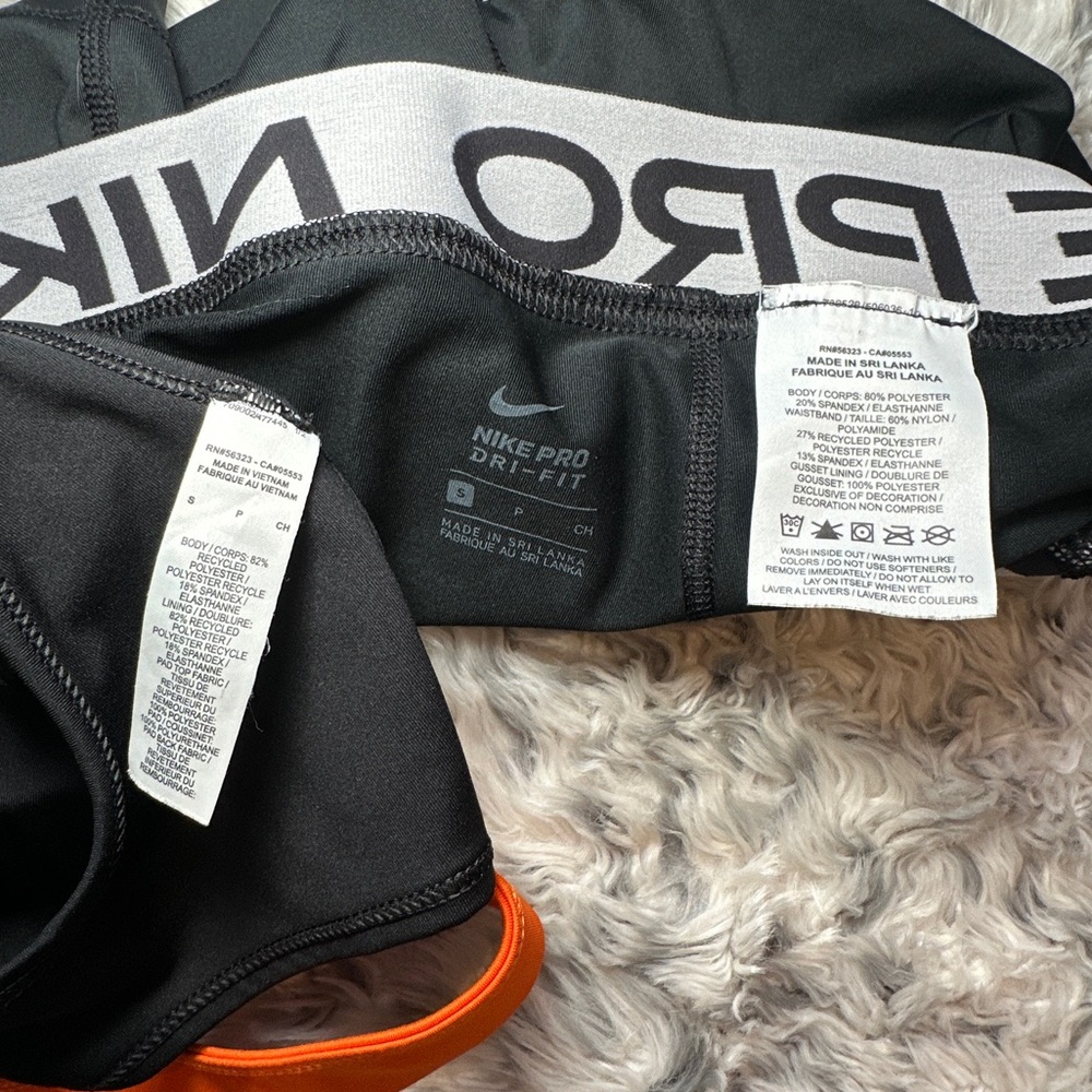 Nike Black Orange White Logo Sports Bra & Matching Shorts Set size XS Small EUC - Picture 7 of 7